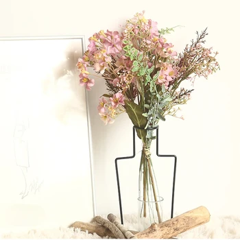 apdailos gėlių puokštė dirbtinių gėlių šeimos apdailos vestuvių puokštė gėlių dekoracija su vaza troba dekoras